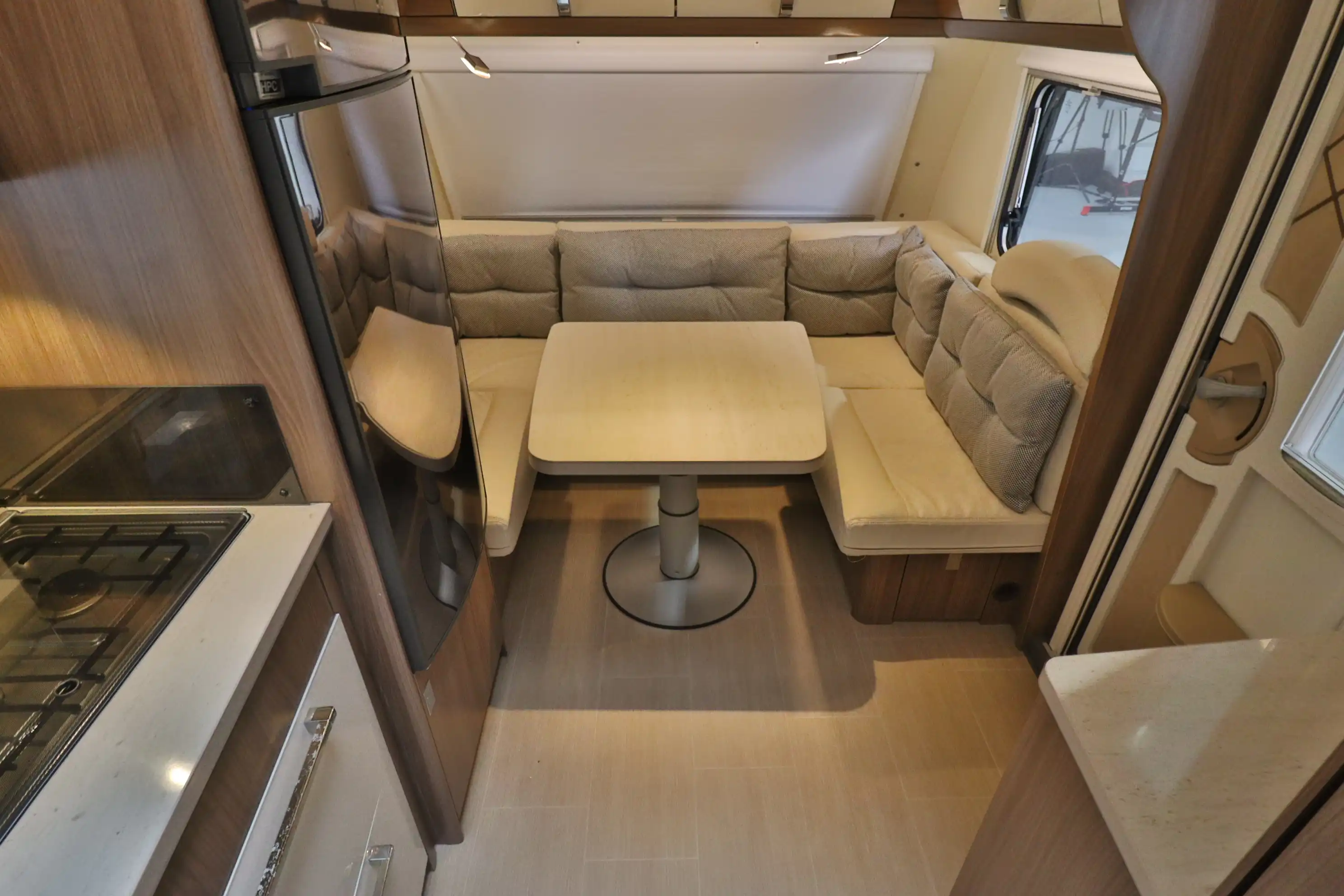 BUERSTNER Averso TOP 465 TS